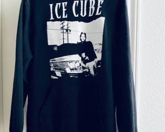 Men’s graphic hoodies and tees