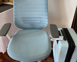 Knoll ergo office chair