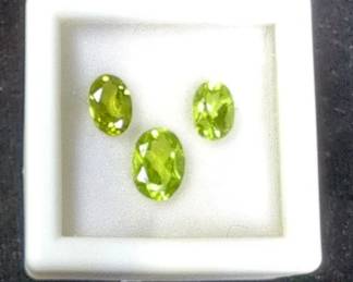 Peridot Oval Cut, Set Of 3 Loose Gemstones, 5 x 7mm And 4 x 6mm, Qty 2