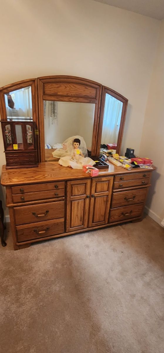 Living Estate Sale Greer, SC starts on 11/16/2023