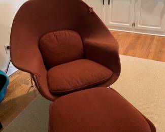 Eero Saarinen for Knoll womb chair/ Ottoman