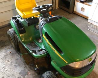 John Deere riding mower