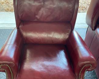 King Hickory Recliner 
Excellent Condition 
$325