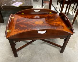 Hekman Butlers Table - $250