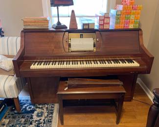 #19 MCM Duo/Art Player Piano P-50 Serial #140640 Dual Upright with Manual (Last tuning/cleaning in 2006) $ 600.00