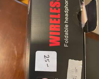 #14 Pink Noise Cancelling Headphones : ZIHNIOPN9 $ 20.00