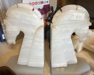 #37 Vintage aztec carved alabasterquartz onyx horse head bookends 9x5.5x3.5 $ 20.00