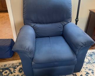 #64 La-Z-Boy Blue reclining armchair 38x44x32 (As is discoloration) $ 25.00