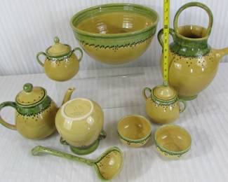 Le POET LAVAL faience pottery