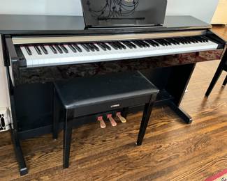Arius Yamaha Electric Piano / Arius YDP-C71 Electric Piano