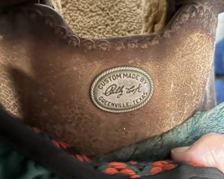This is a Billy Cook saddle. It was a very expensive saddle but definitely has seen better days. This saddle is not suitable for riding any more. This saddle will be sold for $375 or best offer.