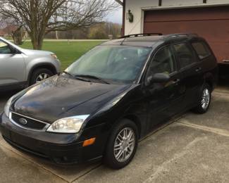 FORD FOCUS AUTOMOBILE