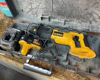 18v dewalt sawzall 