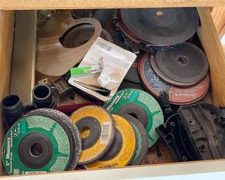 Cutting and grinding wheels 