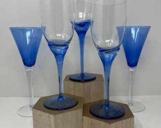 Clear & Blue Stemmed Wine Champagne Glasses