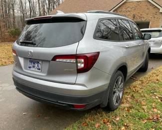 This Gorgeous 2022 Honda Pilot, Sport Model with 3.5L, V-6 with VIN # 5FNYF5H34NB028289, Only 11,091 +or - original miles, fully loaded is being offered for sale to the person with the highest offer by noon on Saturday, February 10th. The car can be seen beginning Feb. 8th, and you can begin making offers that day. Offers will begin at $27,500 with a minimum increment of $200.00. By noon on Saturday Feb. 10th, whoever has the highest offer will own the car. For more information on the car or how making an offer/s works, please contact me by text or email.