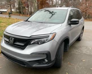 This Gorgeous 2022 Honda Pilot, Sport Model with 3.5L, V-6 with VIN # 5FNYF5H34NB028289, Only (11,091 +or - original miles), fully loaded is being offered for sale to the person with the highest offer by noon on Saturday, February 10th. The car can be seen beginning Feb. 8th, and you can begin making offers that day. Offers will begin at $27,500 with a minimum increment of $200.00. By noon on Saturday Feb. 10th, whoever has the highest offer will own the car. For more information on the car or how making an offer/s works, please contact me by text or email.