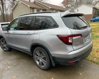 This Gorgeous 2022 Honda Pilot, Sport Model with 3.5L, V-6 with VIN # 5FNYF5H34NB028289, Only 11,091 +or - original miles, fully loaded is being offered for sale to the person with the highest offer by noon on Saturday, February 10th. The car can be seen beginning Feb. 8th, and you can begin making offers that day. Offers will begin at $27,500 with a minimum increment of $200.00. By noon on Saturday Feb. 10th, whoever has the highest offer will own the car. For more information on the car or how making an offer/s works, please contact me by text or email.