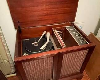 Mid Century Modern Console Player and AM/FM Radio