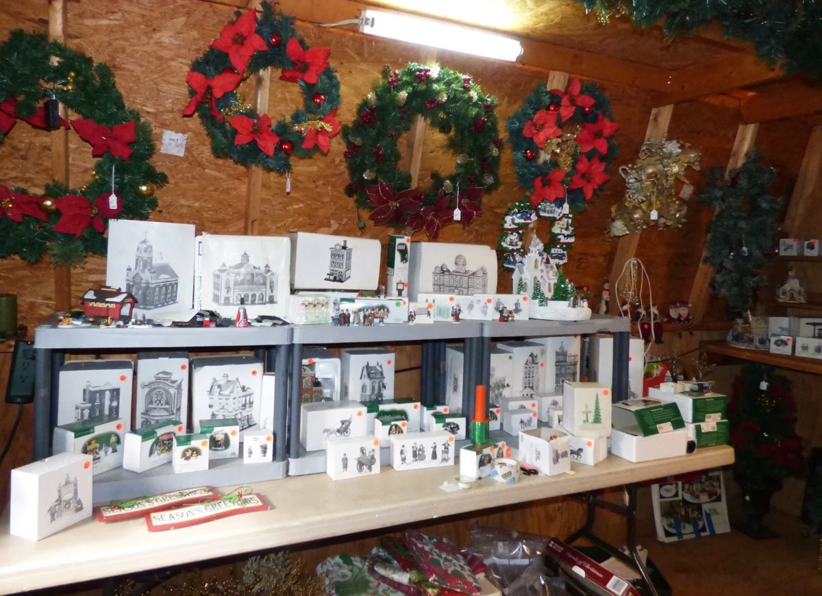 LARGE collection of Dept. 56 Christmas Village & Hawthorne Christmas Village