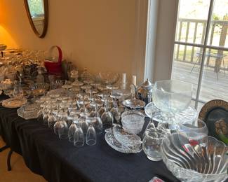Lots of Glassware 