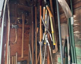 Lots of outdoor tools