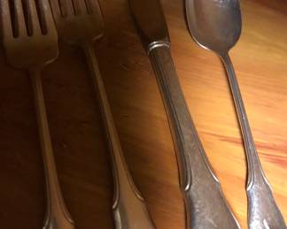 4 piece Place settings