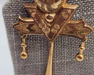 Victorian low karat gold