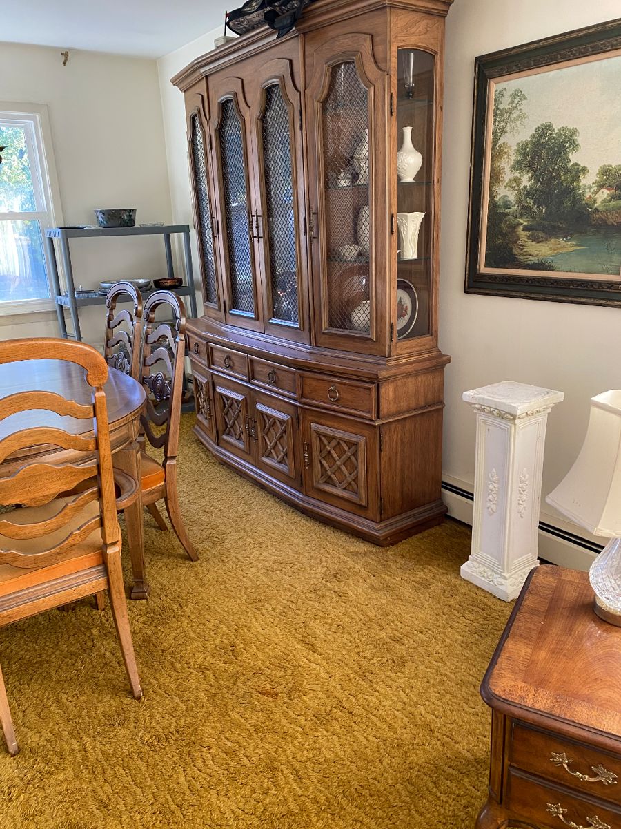 Estate Sale Total Contents Sunday 50 Off... starts on 11/17/2023