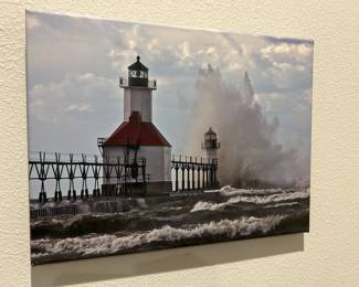 Lighthouse W/ Wave Art   $24