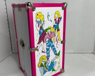 Barbie wardrobe with dolls and clothes