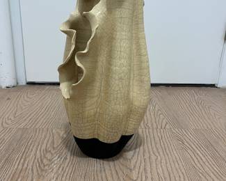 Ceramic art vase