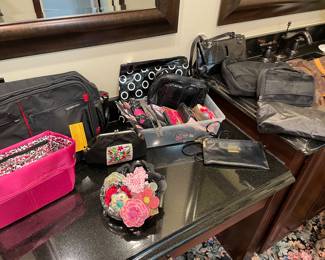 Travel cases and cosmetic bags