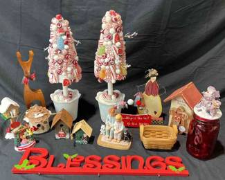 Mystery lot of Christmas Decor