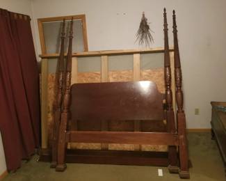 Vintage Mahogany Rice Queen Bed Frame 