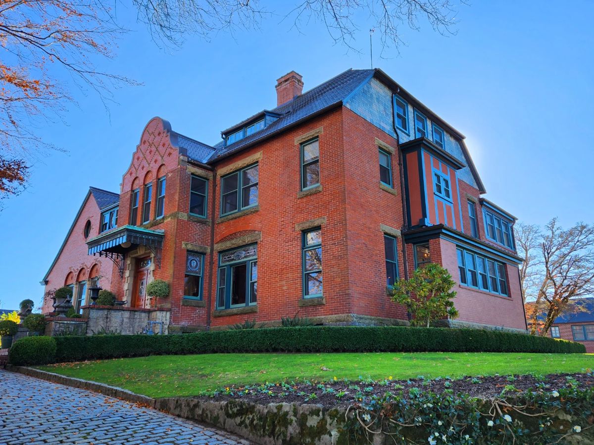 Markle Pittock House ESTATE SALE in Portland, OR starts on 12/15/2023