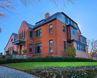 Markle-Pittock House built in 1884
