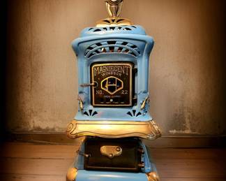 The Magnificent Windsor wood burning Parlor Stove of enameled cast iron bid #10