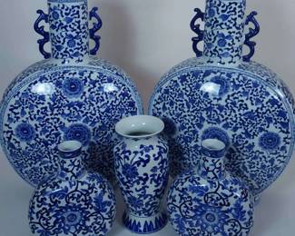 02 Bombay Bao Yue Vases with Smaller Vases