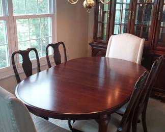 Ethan Allen Queen Anne Style Cherry Dining Set 