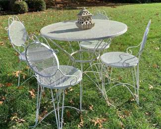 White Wrought Iron Table And 4 Chairs