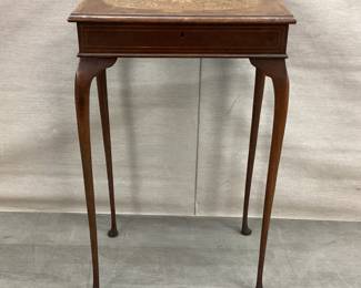 Jewelry/Music Box Table