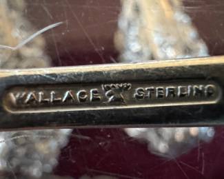 Wallace Grand Baroque Pattern Sterling Silver Flatware (41pc - 1979gms / 10 knives)