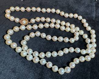 Pearl Necklace with 14K Gold Clasp