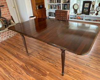 Antique Extendable Top with 1 Leaf Rounded Edge Rectangular Dining Table (72"L x 42"W x 29-1/2"H)