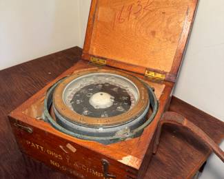 Antique Nautical Maritime Navigational Royal Navy compass - Patt 0195 in original case