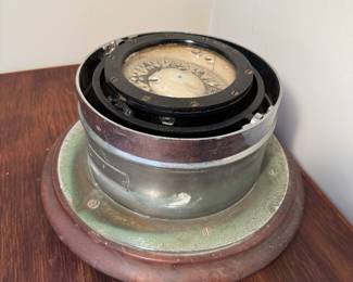 Antique Hand Nautical Maritime Navigational Compass with Cover 