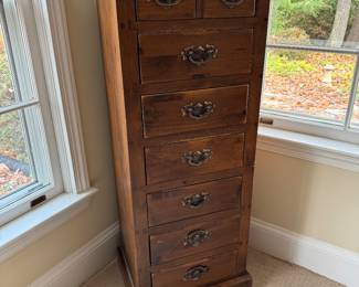 6 Drawer Jewelry / Lingerie Chest