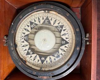 Antique Hand Nautical Maritime Navigational Compass in original case