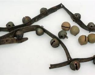 Lot 018   8 Bid(s)
VTG 44" Sleigh Bells on Leather